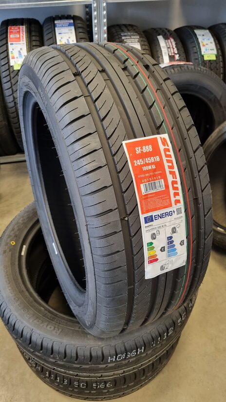 245/45R18 Sunfull SF888